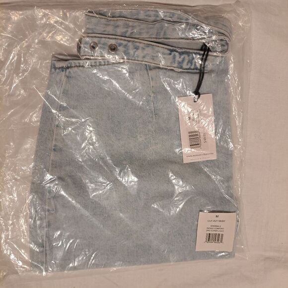 We Wore What Nordstroms Cut Out Skirt denim indigo comfort super light sz M NWT - Picture 5 of 8